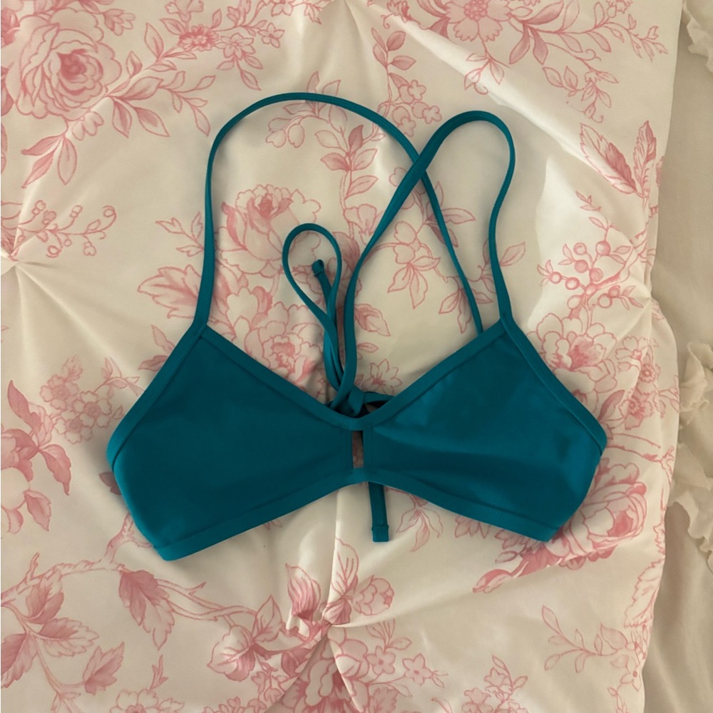 Jolyn vent ocean bikini top